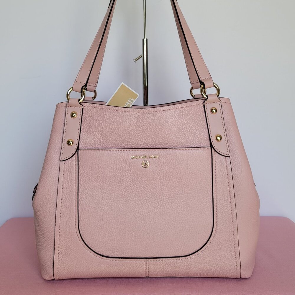 MICHAEL KORS Molly Pebbled Leather Large Shoulder Tote- Smokey Rose color⭐
